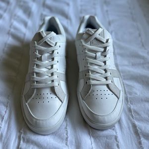 Oncloud Roger Clubhouse White Size 9
